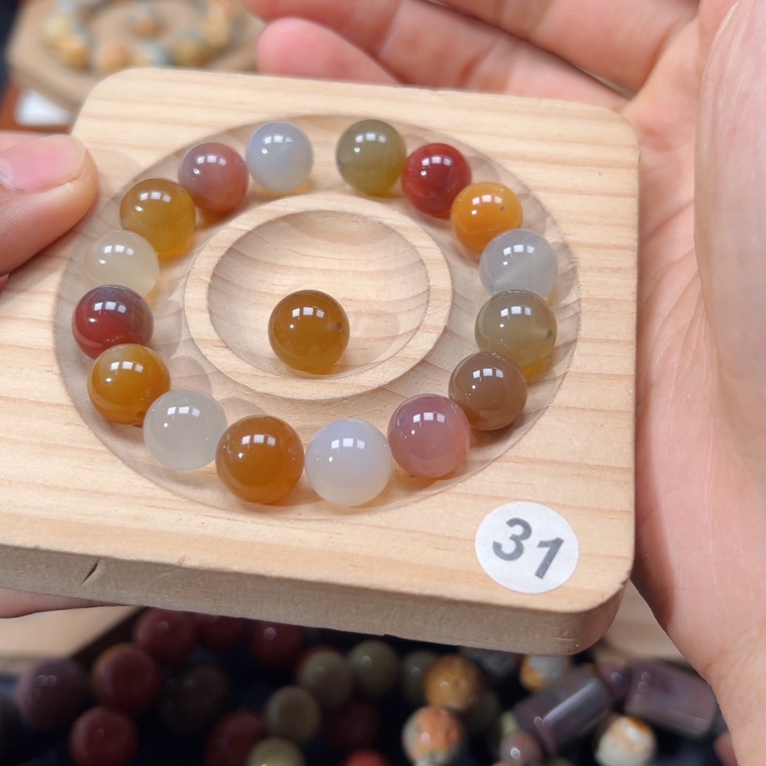 一***心石英质玉未镶嵌手链193