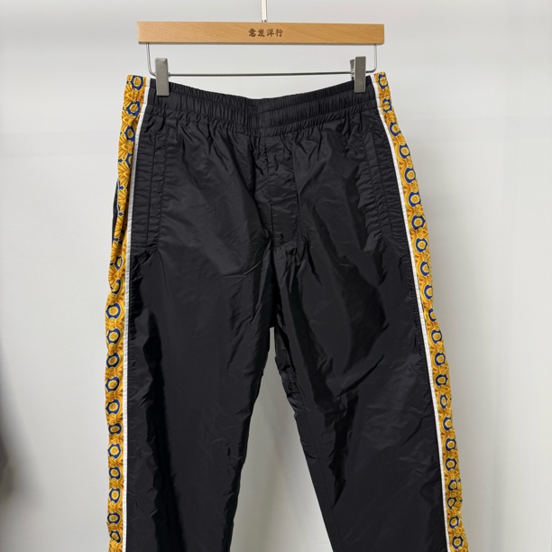全新未使用 VERSACE/范思哲 SS23 束脚运动长裤