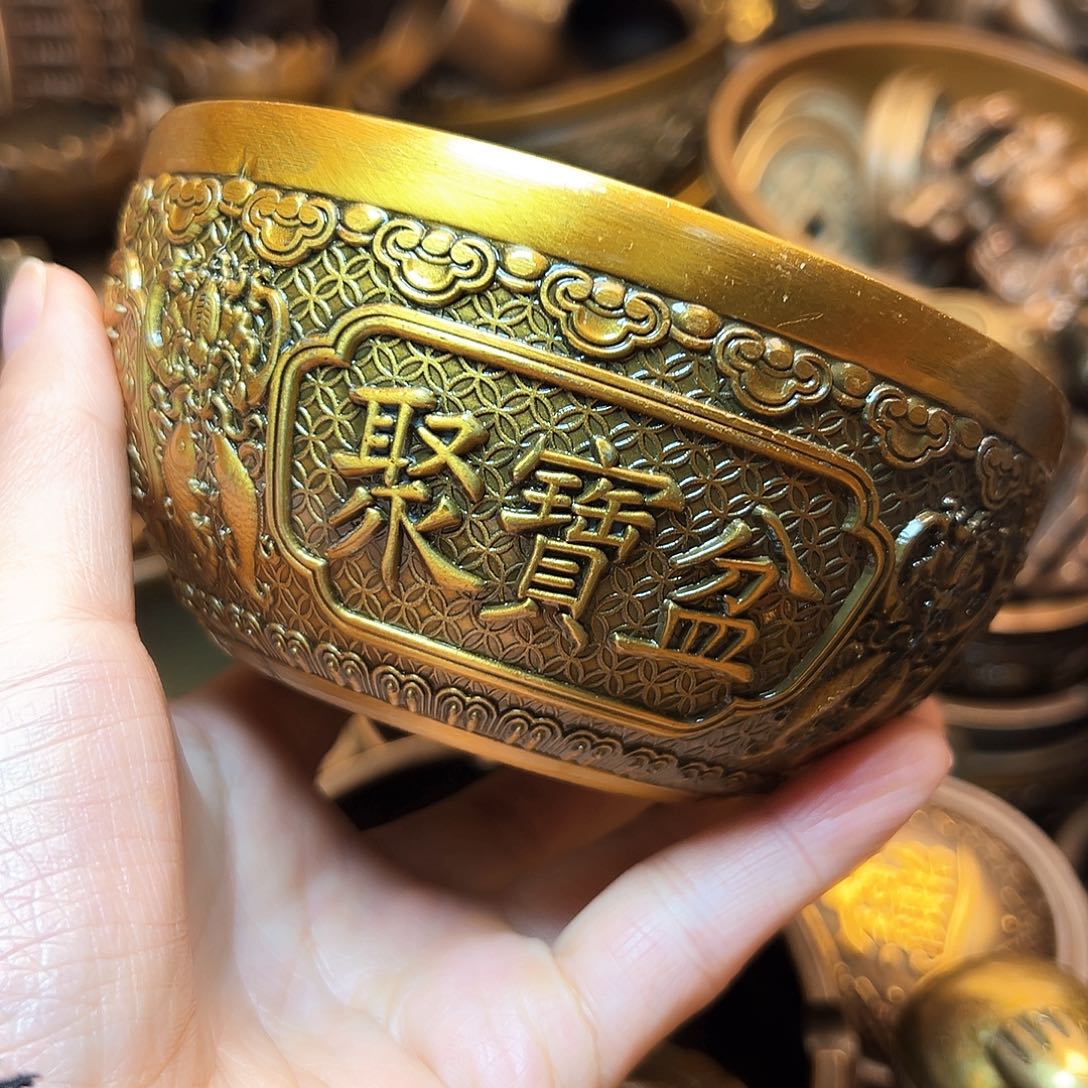 精美铜器工艺品等