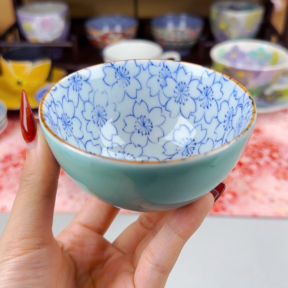 他家茶具瓷器真美！