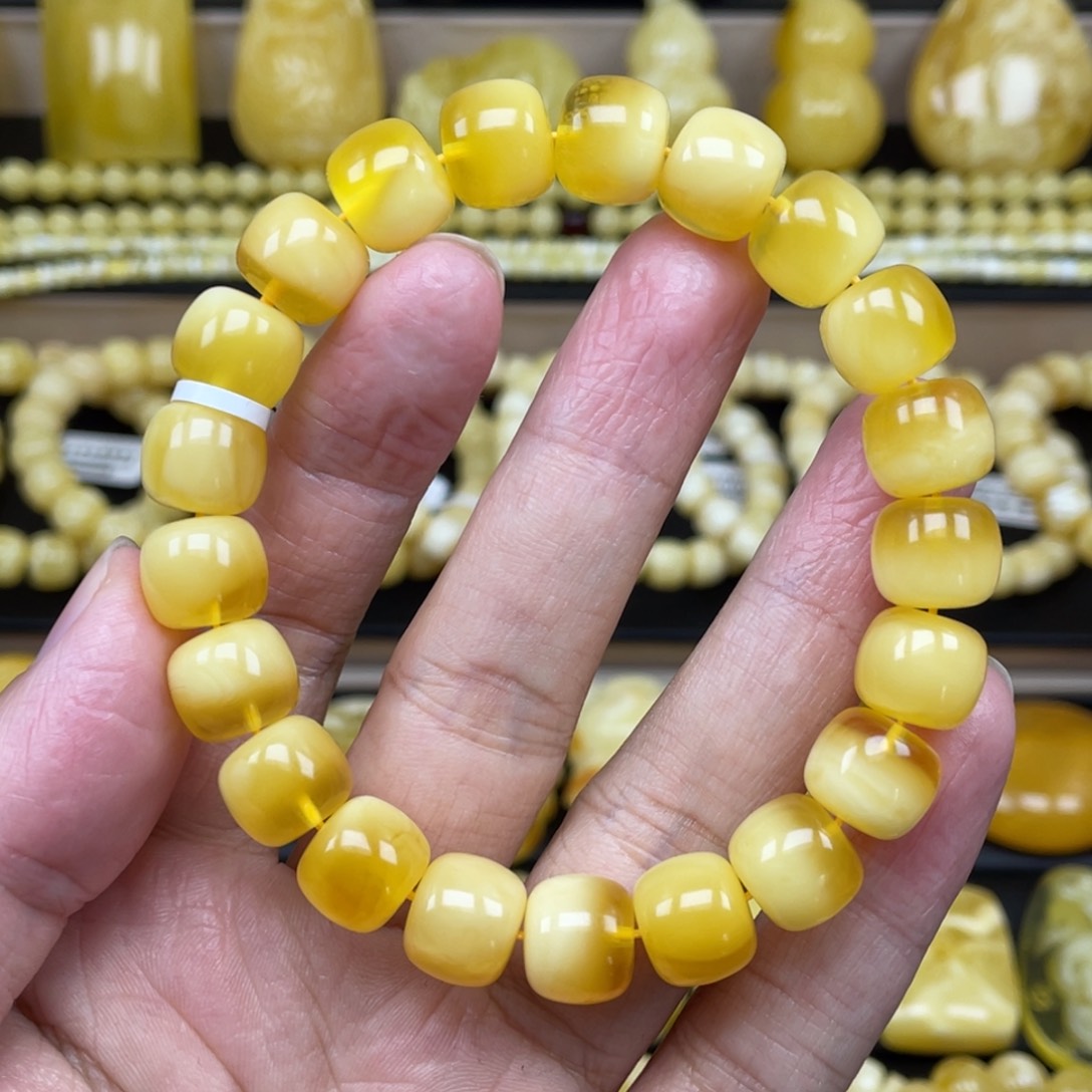 琥珀裸石未镶嵌手串