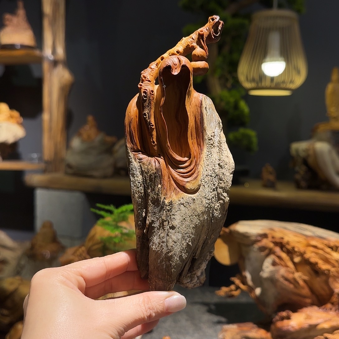 兰***永柏木（崖柏）太行集团董事