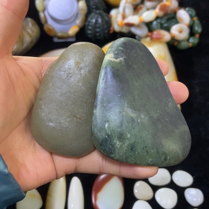 撒***哟和田玉（糖玉）未镶嵌挂件