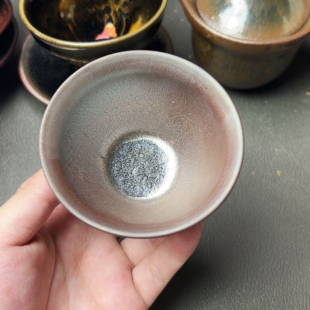茶盏我想说一哈在吃