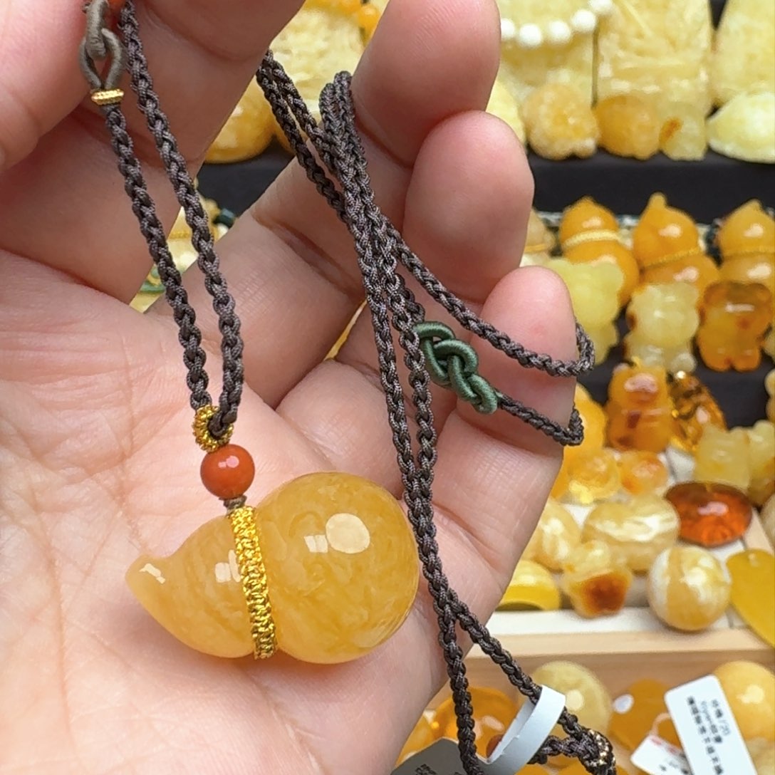 琥珀颈饰未镶嵌天然俄料妖花蜜蜡葫芦吊坠