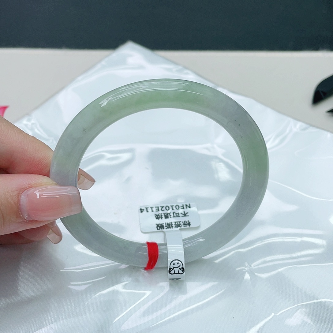 翡翠手镯未镶嵌圆57.7