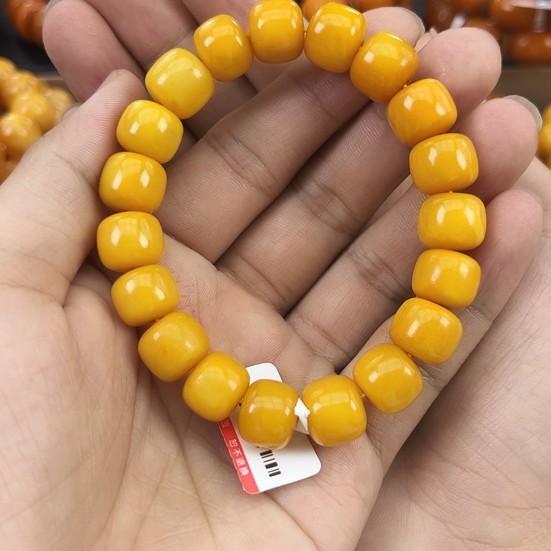 琥珀颈饰未镶嵌蜜蜡