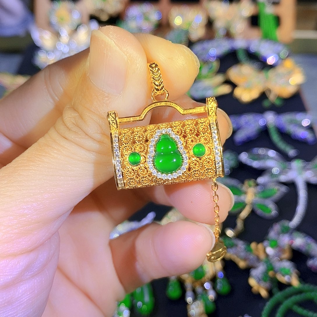 吊坠(不含链)银S925镶嵌翡翠