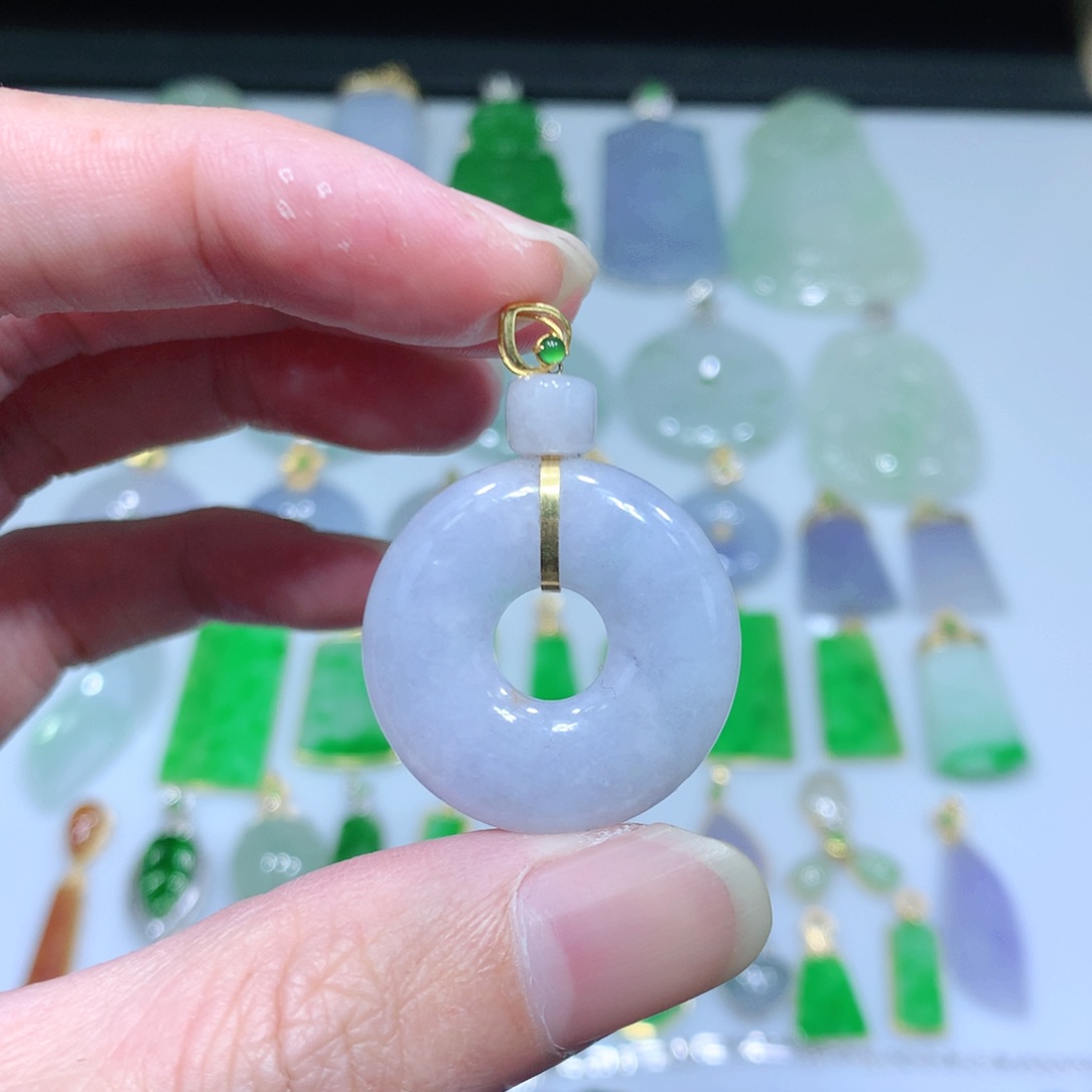 翡翠吊坠(不含链)18K金镶嵌