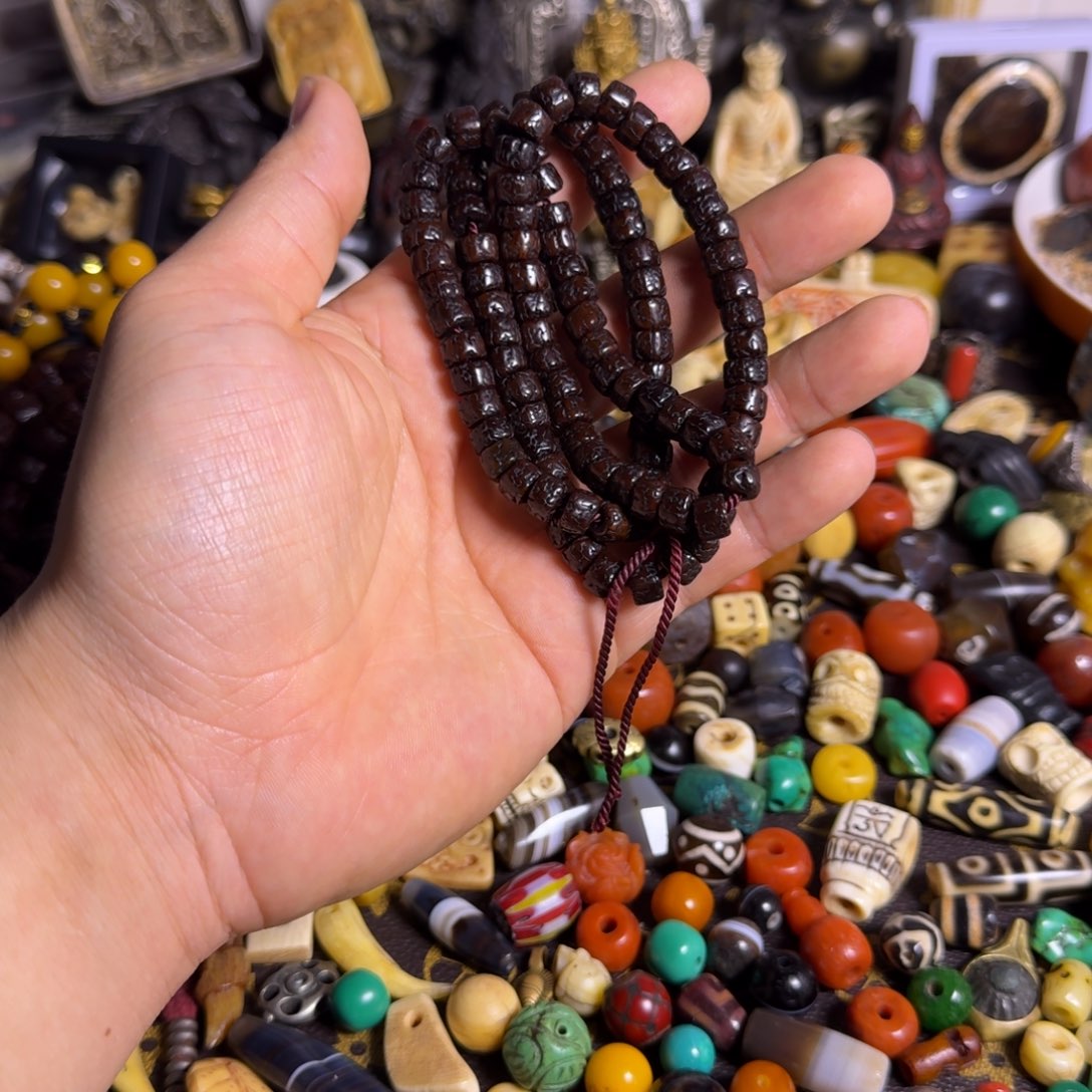 琉璃颈饰如图如图念珠