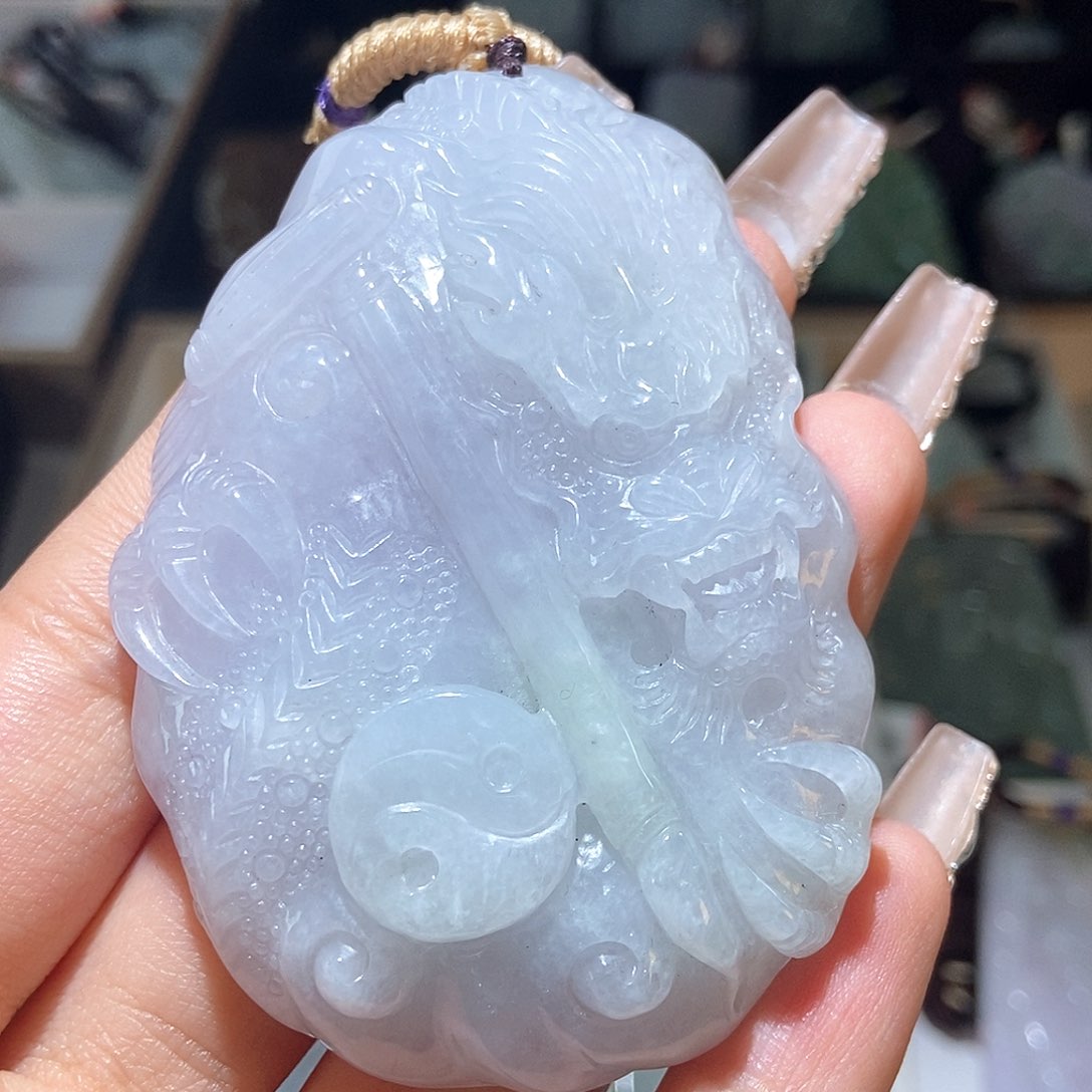 翡翠颈饰未镶嵌天然