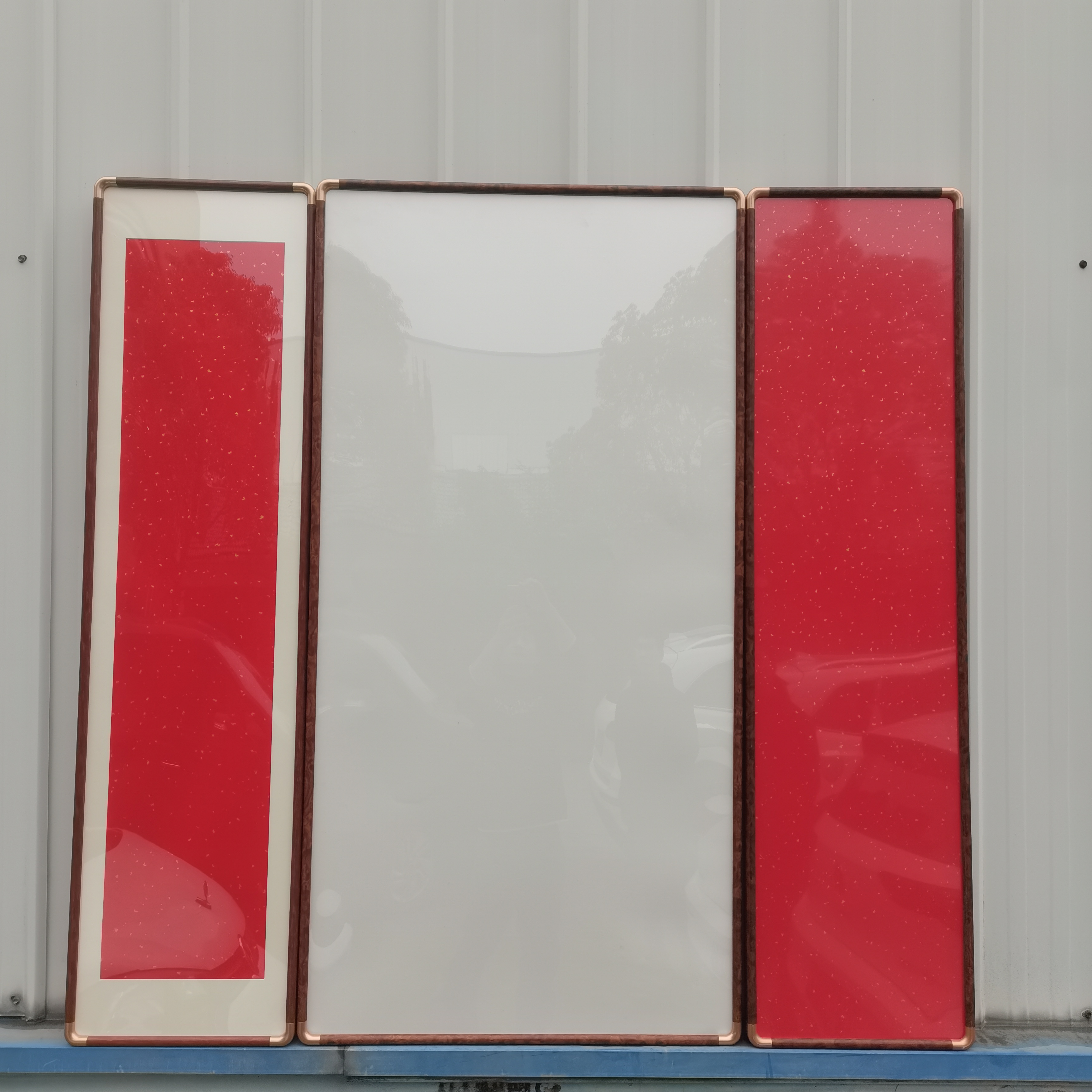 龙纹琥珀色中堂一套——框内69x138一个框内34x138两个画框【三件套】