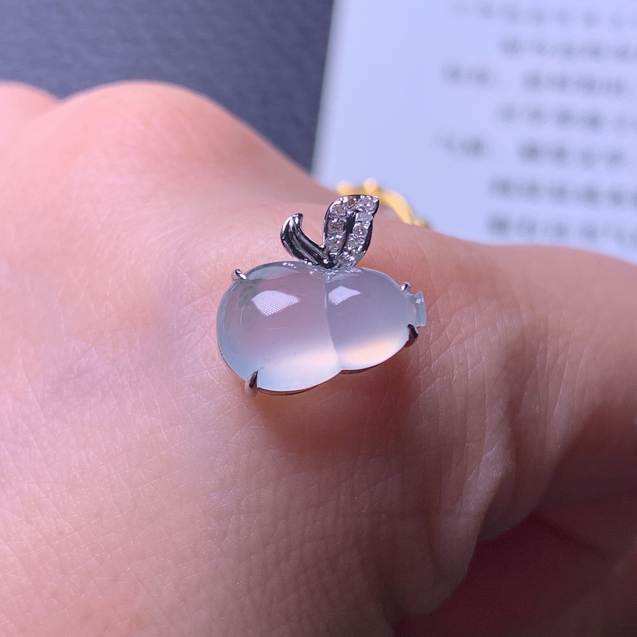 天然缅甸a货翡翠冰种飘绿葫芦玉吊坠18k金钻12.5/8/6