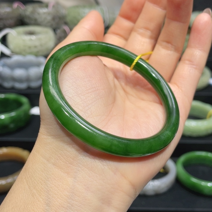 和田玉手镯56圈口 编号16未镶嵌