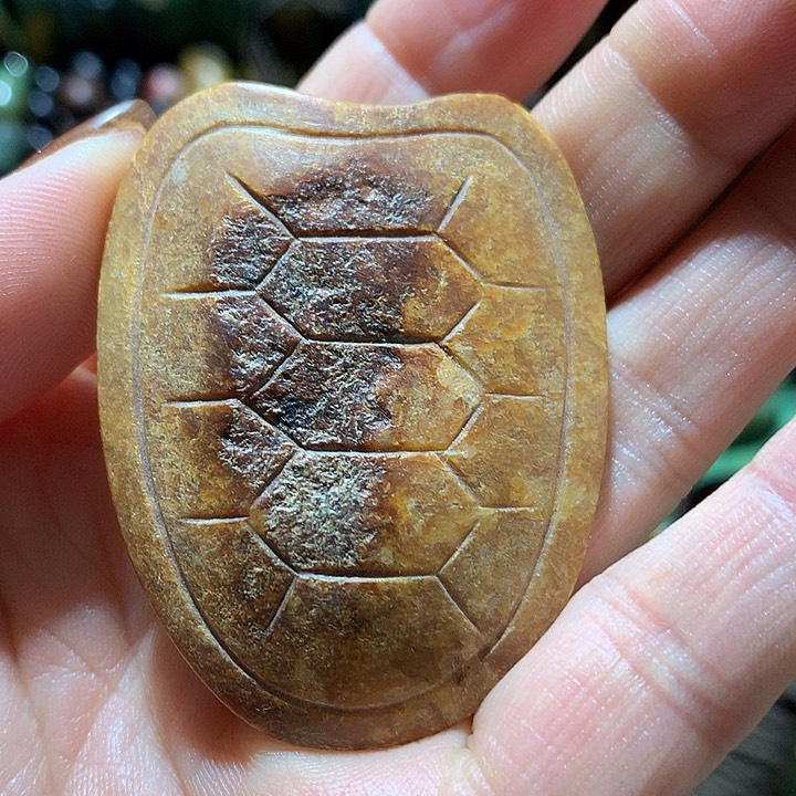 未镶嵌岫岩河磨玉（透闪石质玉）车挂麒*