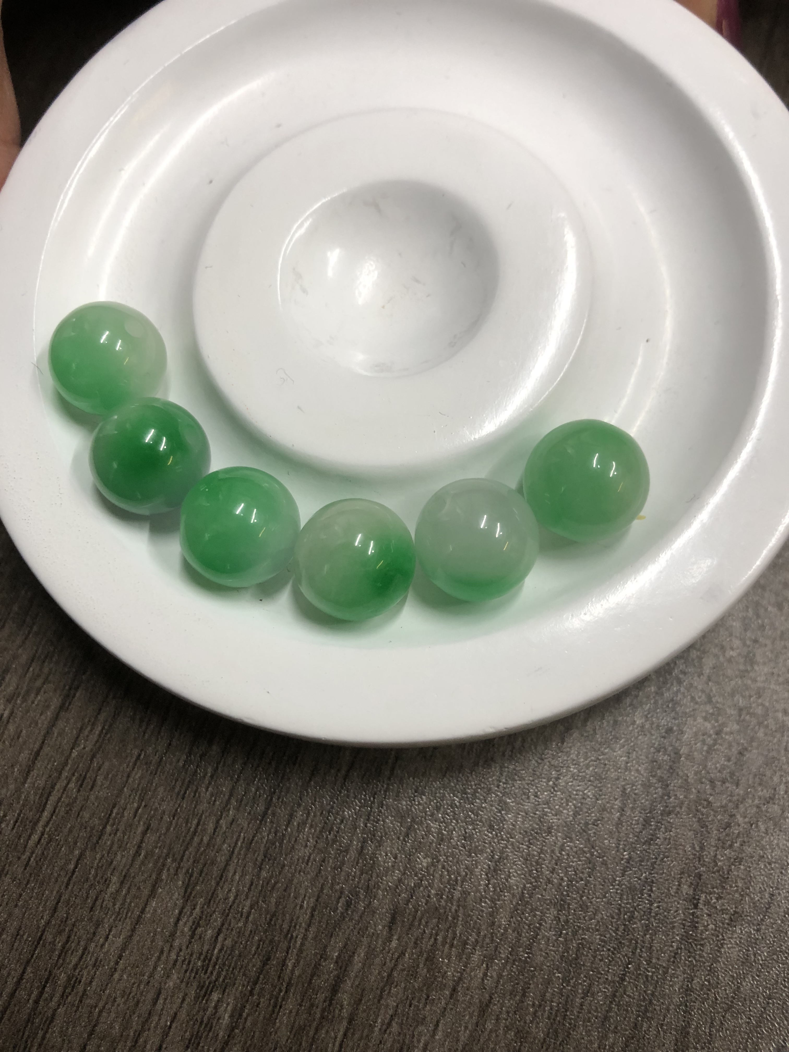 缅A飘绿翡卡7+散珠一颗可做手链项链