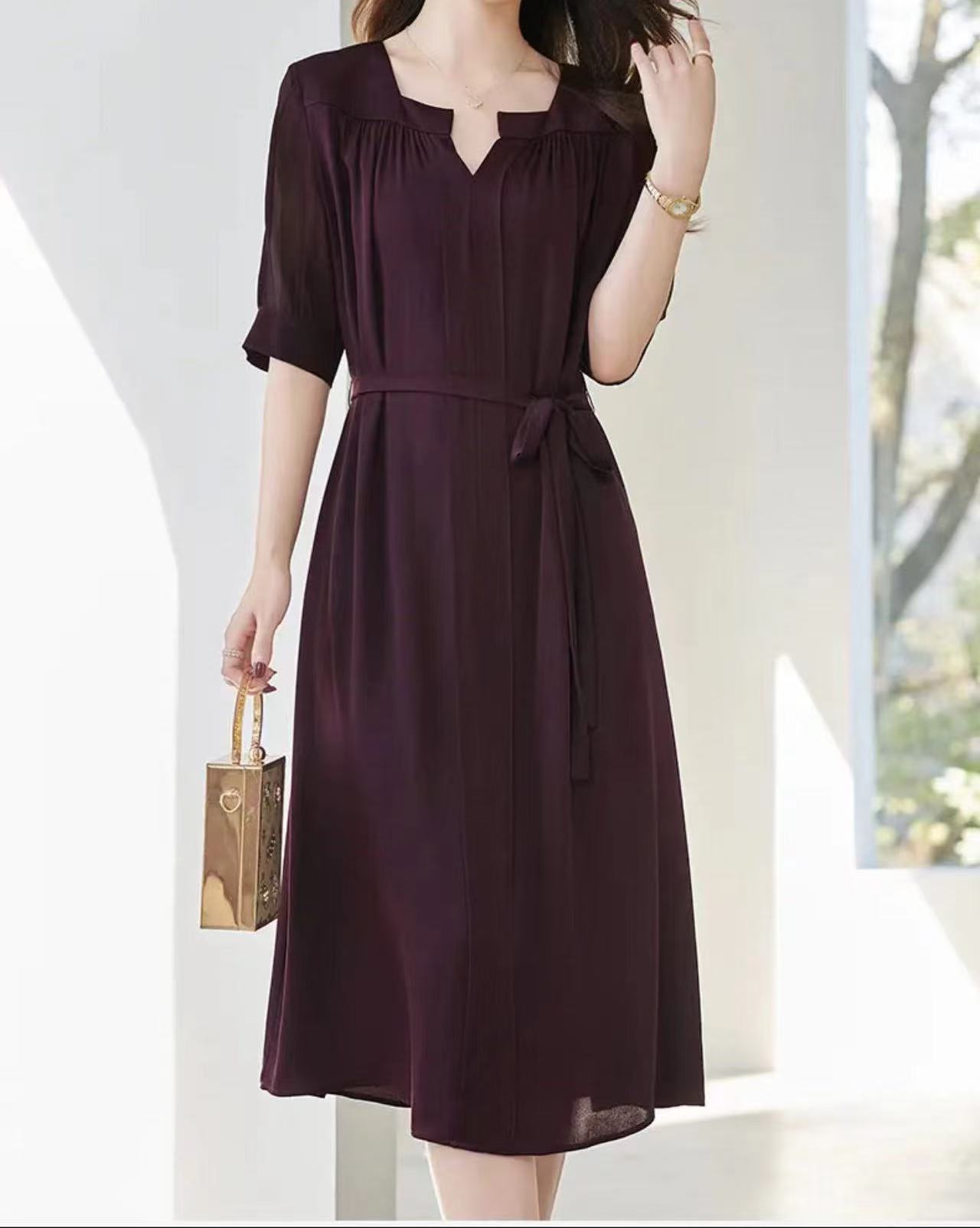 2025夏季新款女高级感简约气质显瘦修身桑蚕丝连衣裙