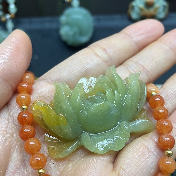 未镶嵌蛇纹石玉颈饰君*