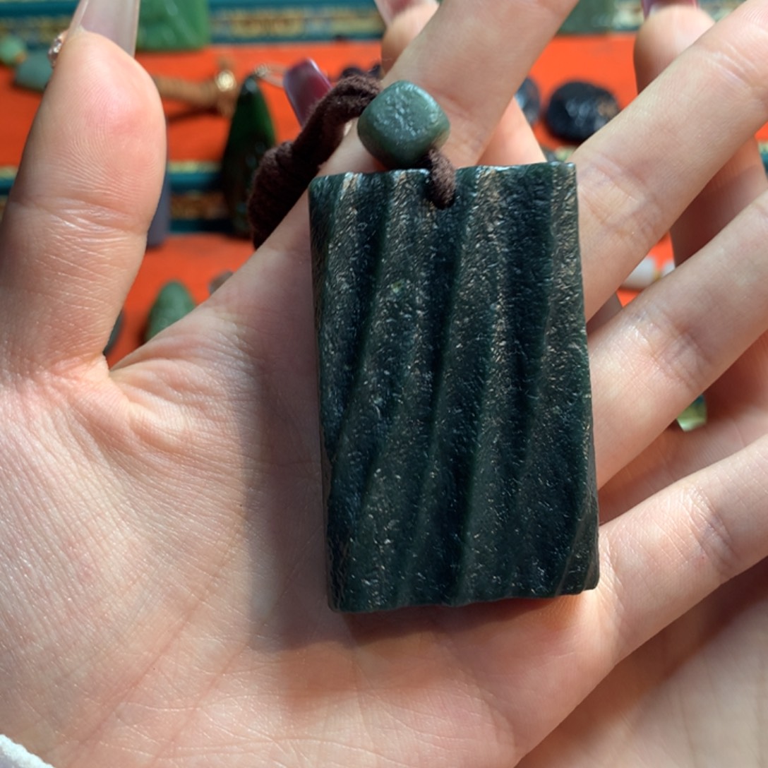 和田玉（糖玉）挂件未镶嵌很****年