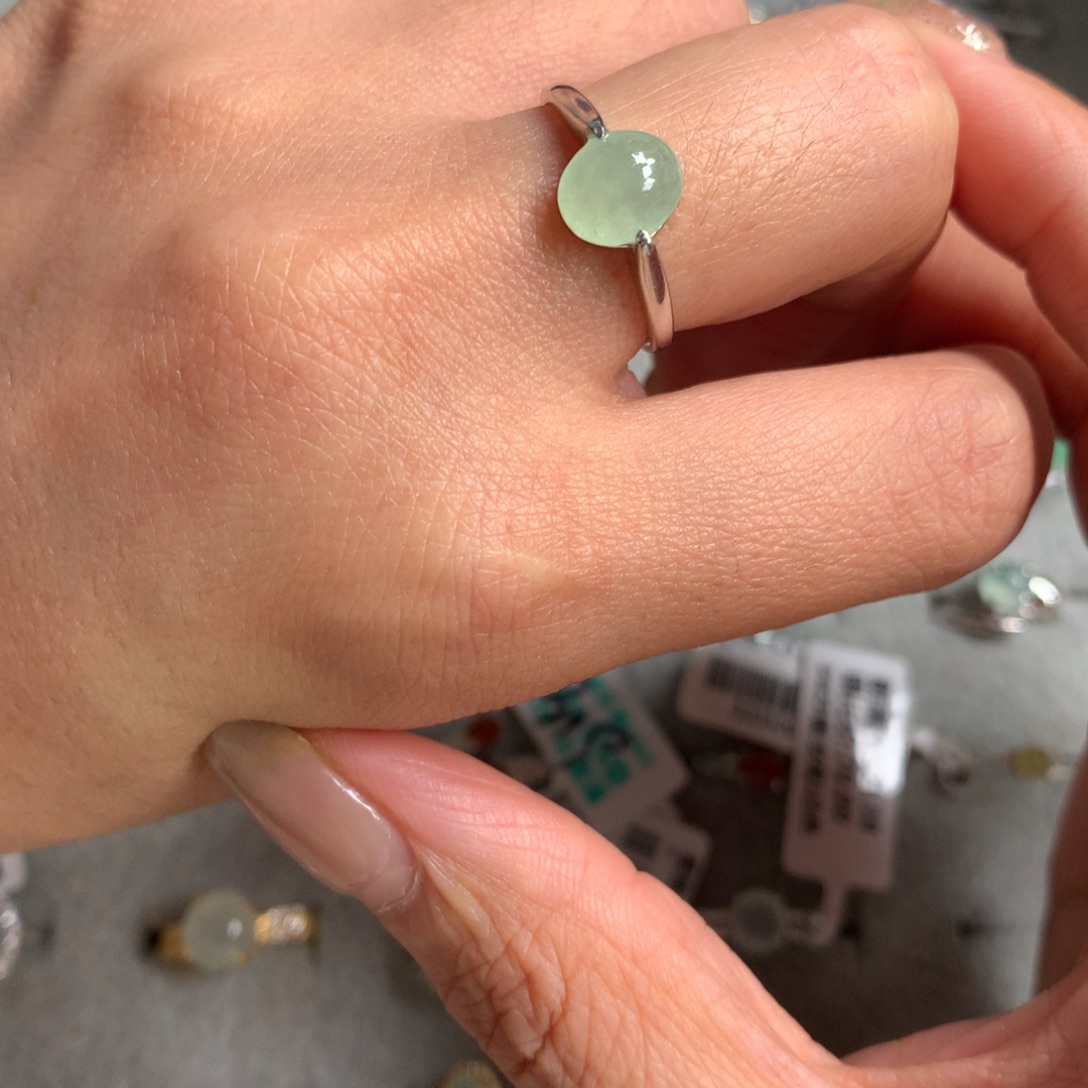 翡翠银S925镶嵌颈饰戒指