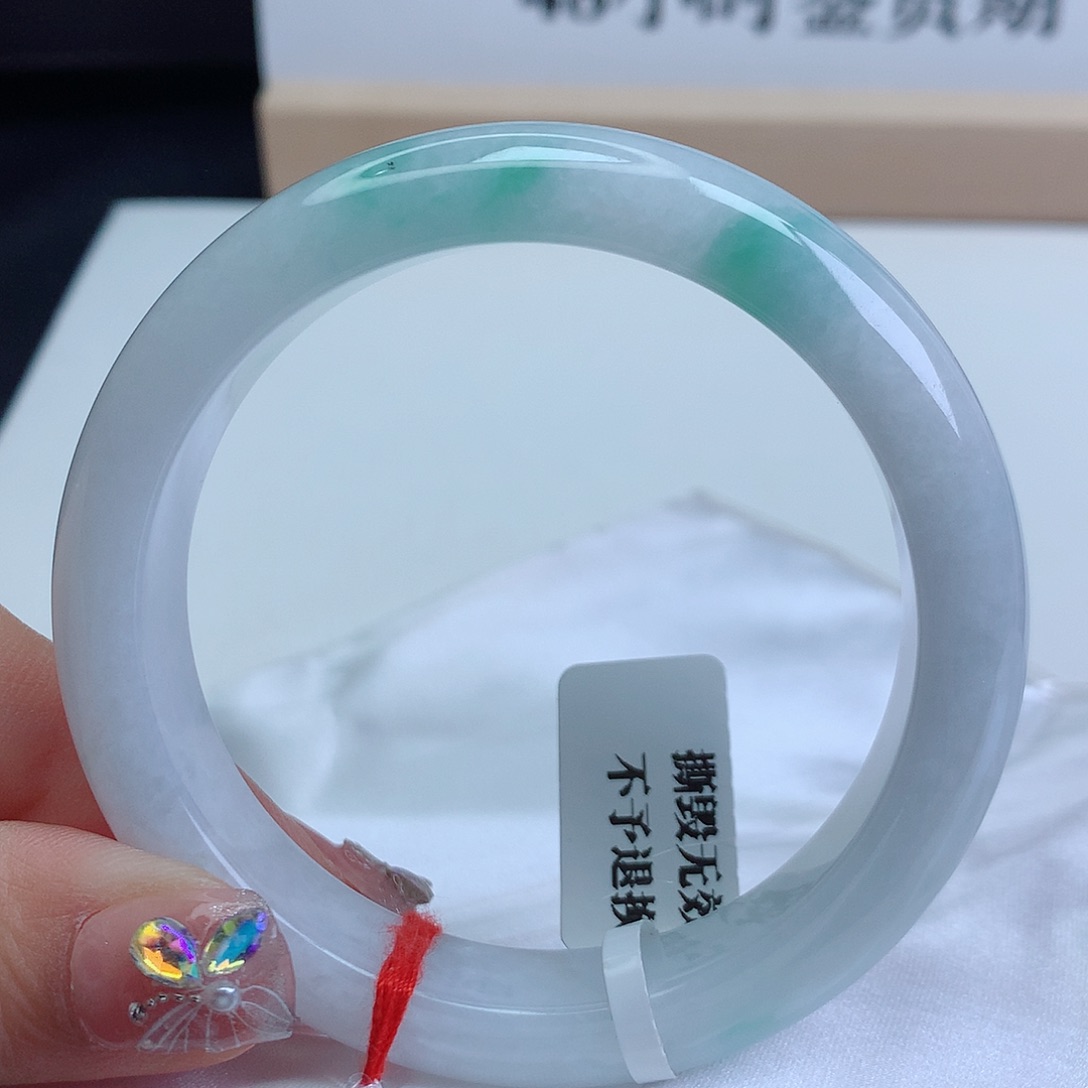 翡翠手镯未镶嵌56.4圈口