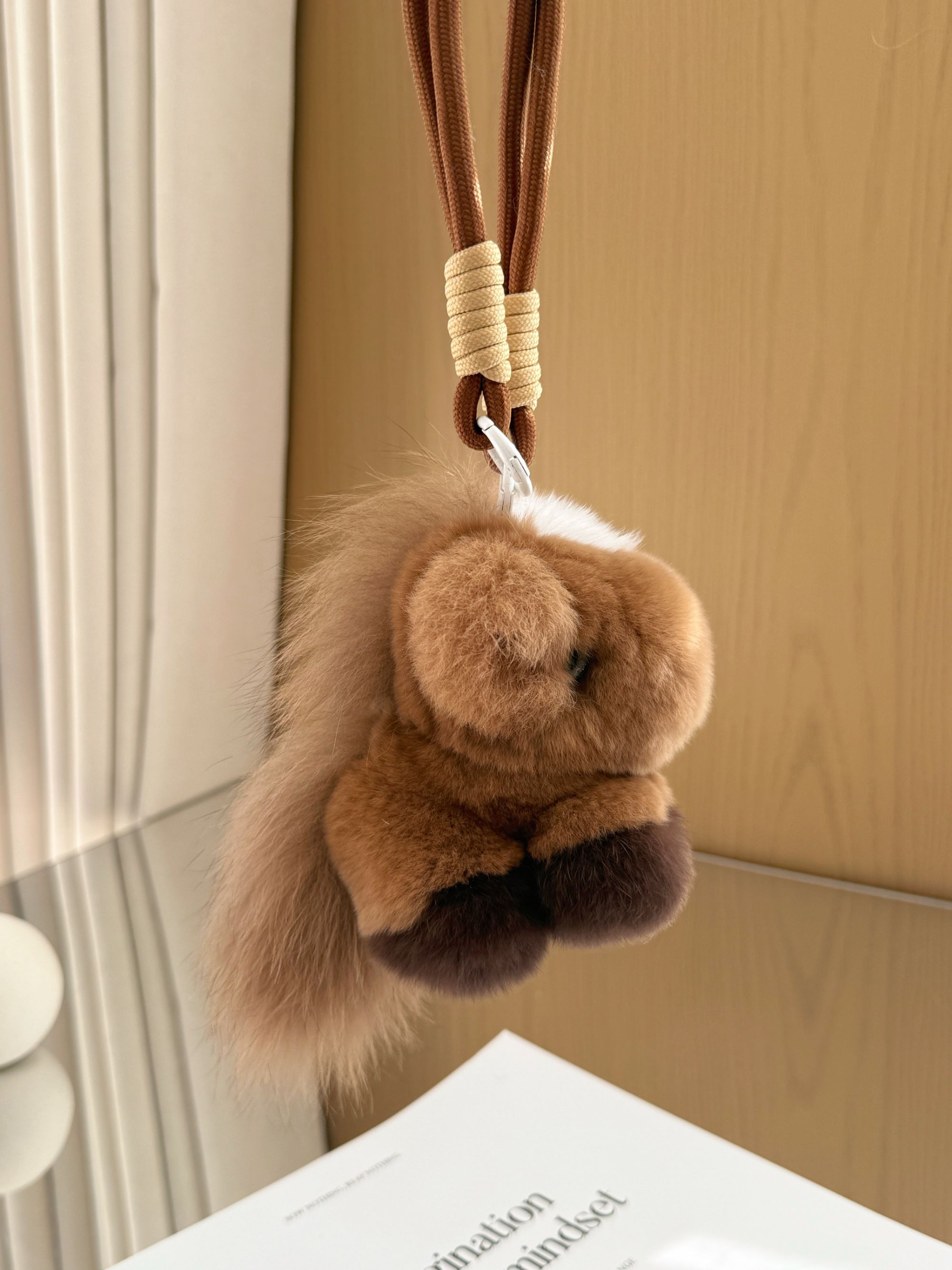 真獭兔毛小马包包挂饰可爱毛绒公仔马年吉祥物钥匙扣包包挂饰礼物