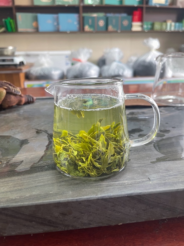 日照绿茶茗海云香，茶厂自炒，豆香浓郁，口感醇厚！