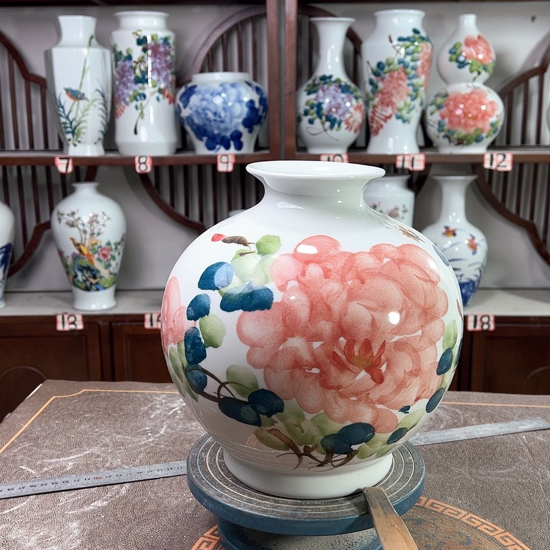 摆件景德镇陶瓷石红牡花