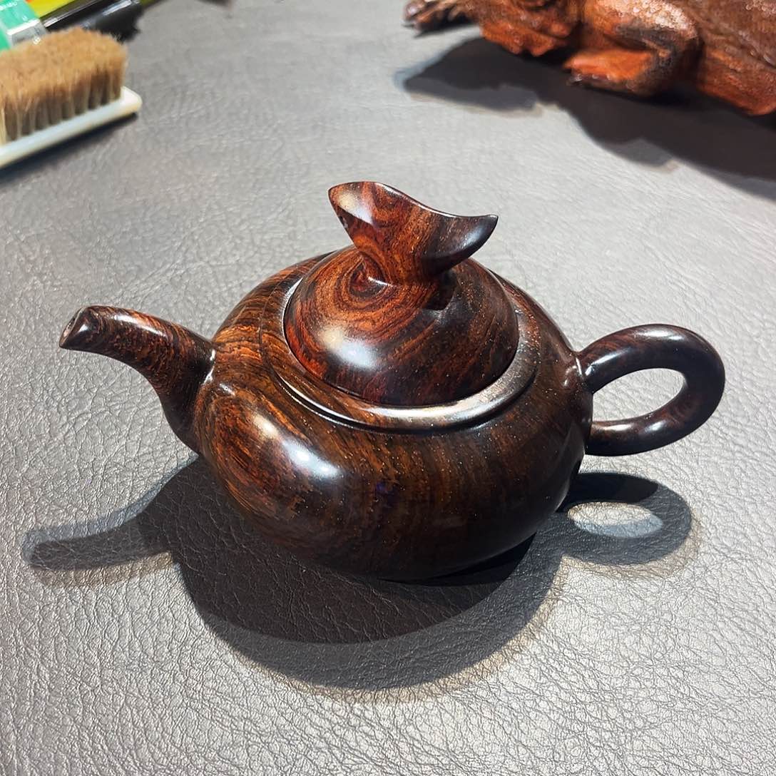 大红酸枝盘玩把把壶