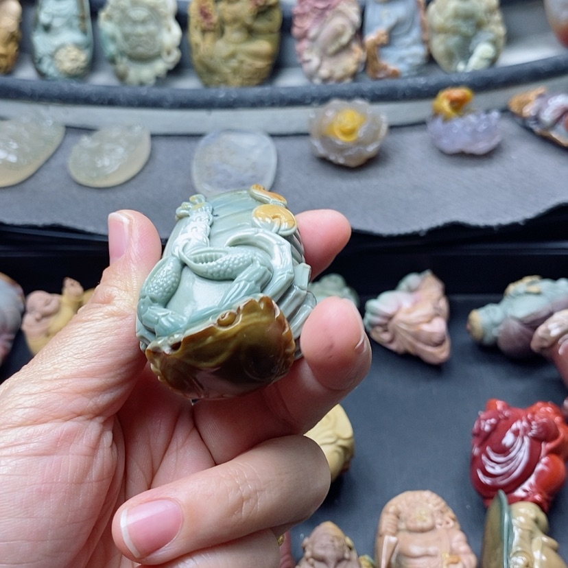 【闪购商品】定制石英质玉吊坠未镶嵌