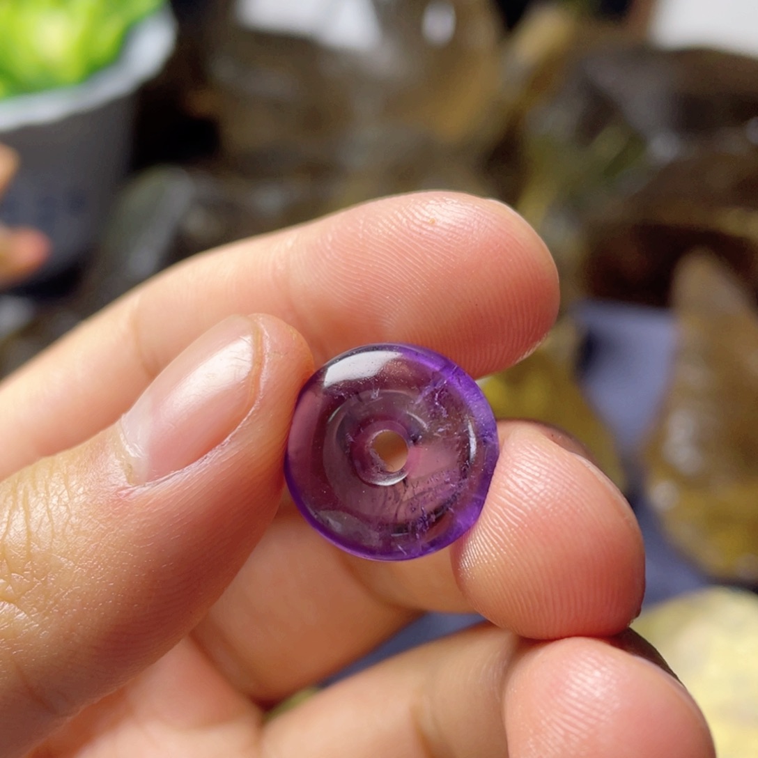 水晶天然sjbjb。未镶嵌