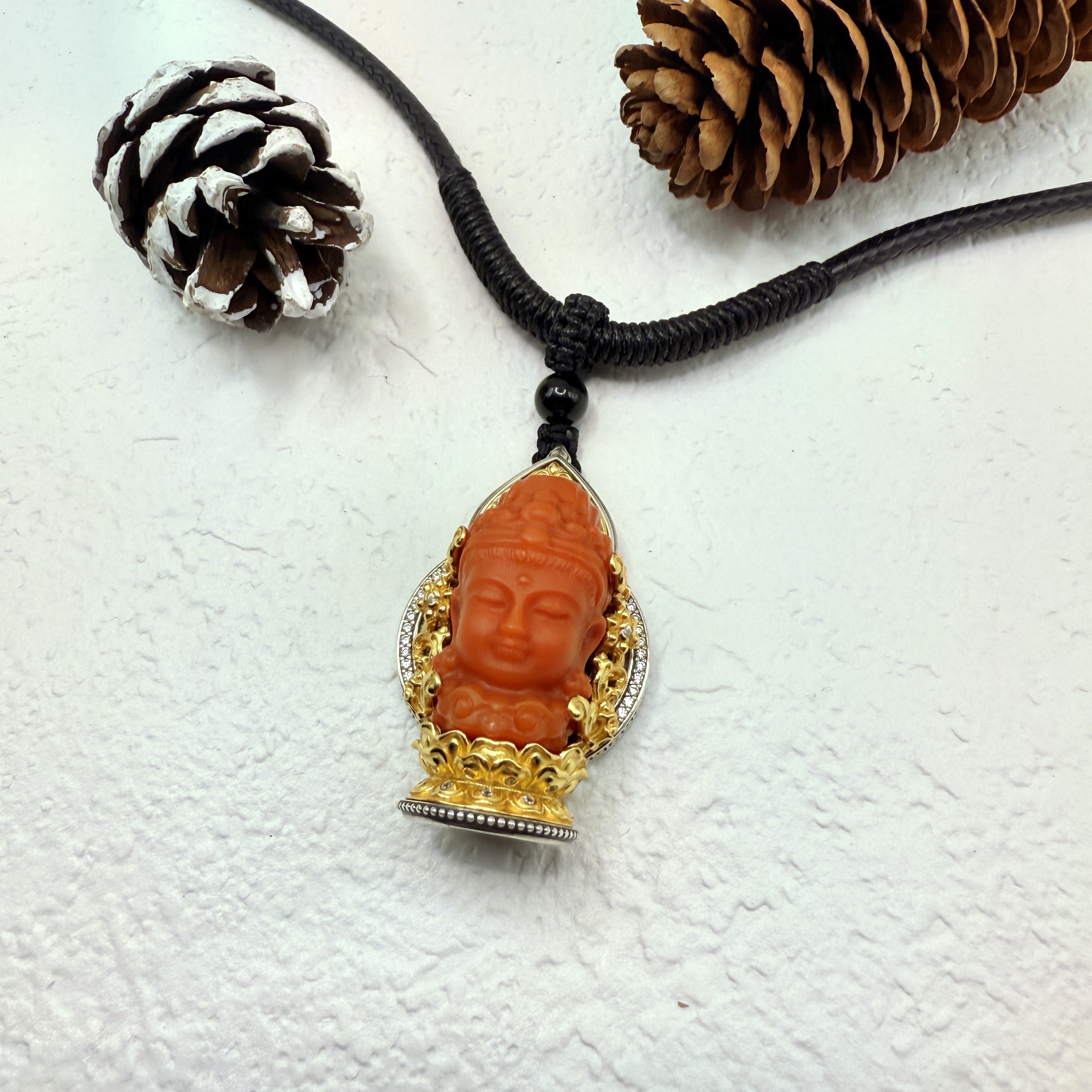 柿子红手工精雕妙相观音银镀金镶吊坠 24*39mm （多样性发货）