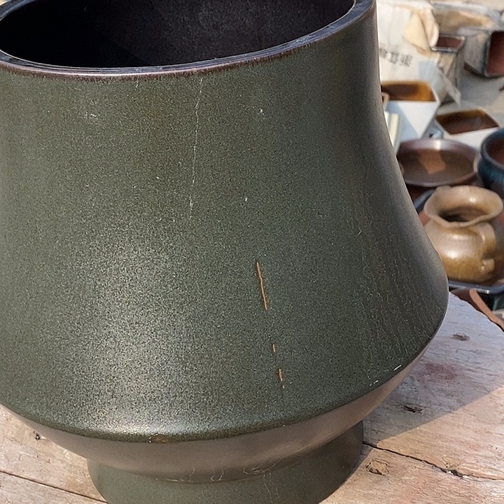 紫砂花盆口20.高度27.5瑕疵墨绿色