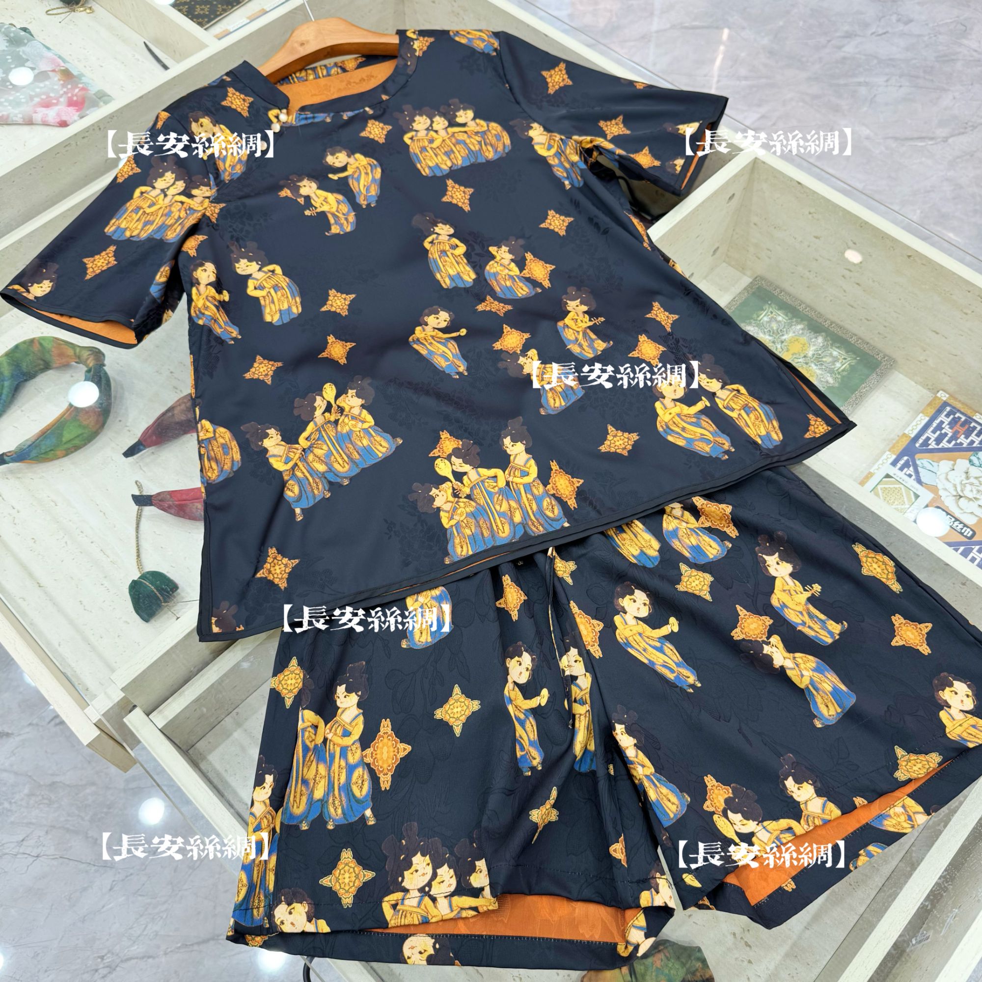 【长安】小唐人套装 国风绸缎提花花萝上衣+短裤两件套FY482302