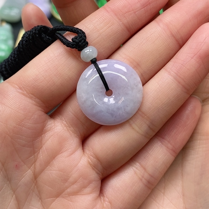 翡翠颈饰未镶嵌吊坠