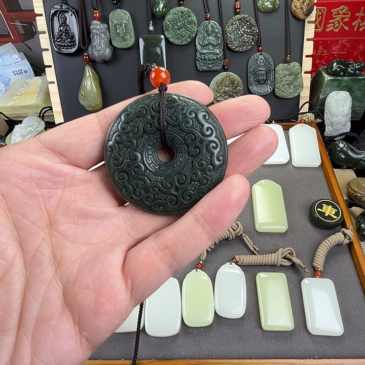 北***⁸玉云纹平安扣1111