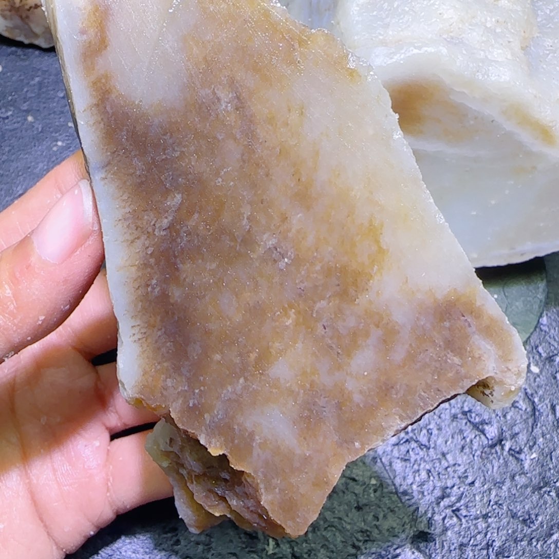 和田玉未镶嵌珠宝半成品