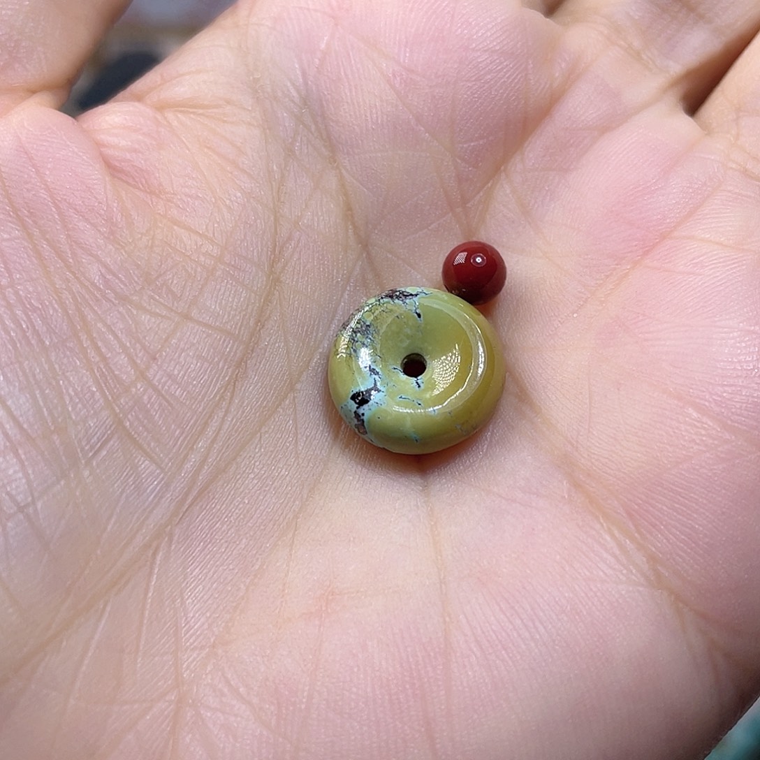 未镶嵌配饰南红玛瑙