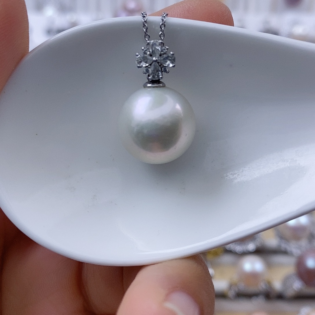银S925镶嵌淡水珍珠吊坠(赠链)