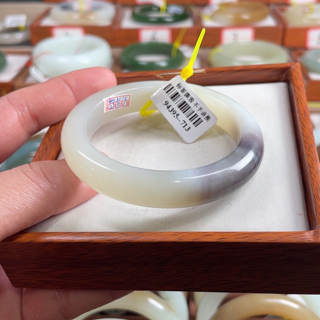 【闪购商品】和田玉未镶嵌手镯53