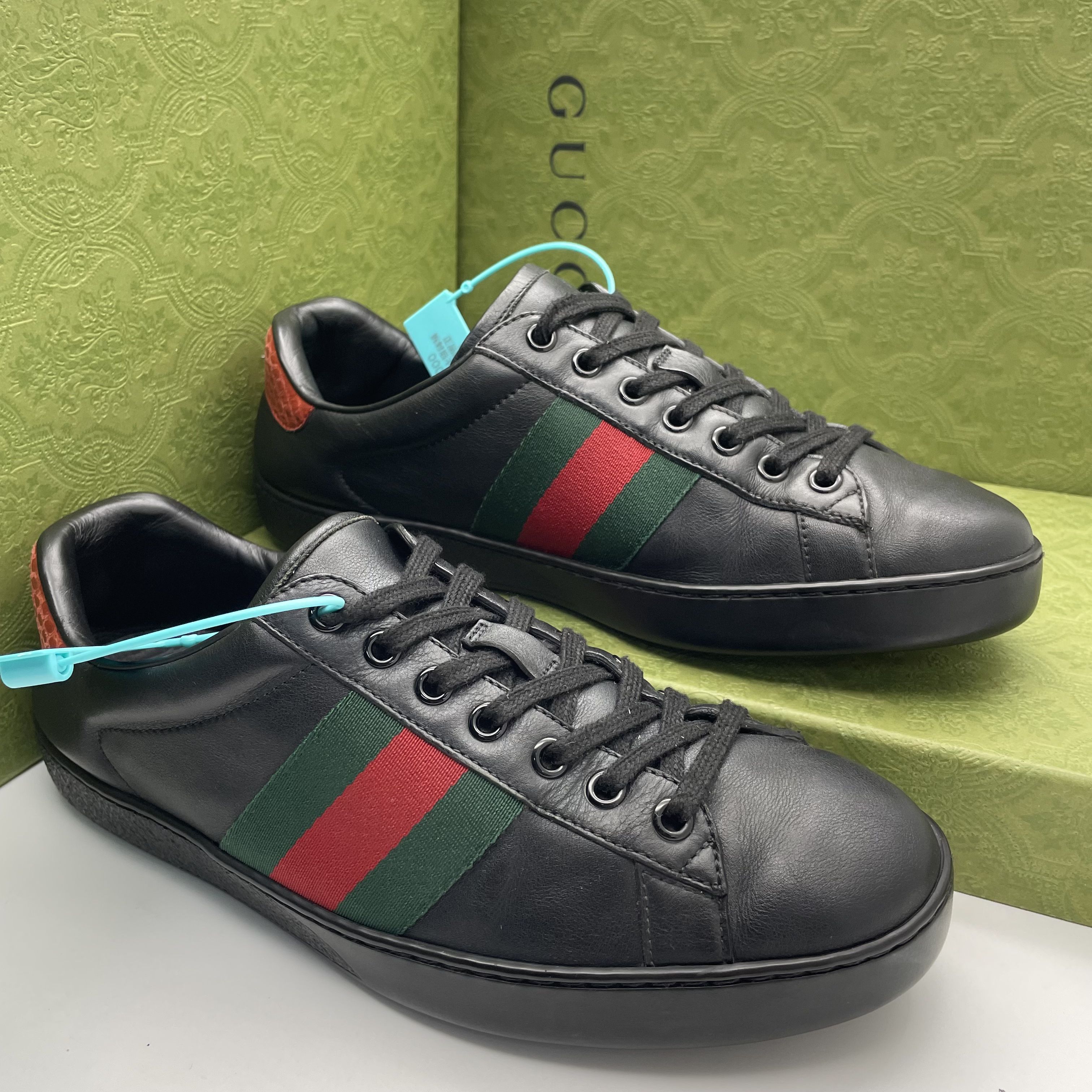 95新 GUCCI/古驰 /40欧码/黑色侧标织带ACE红尾休闲板鞋