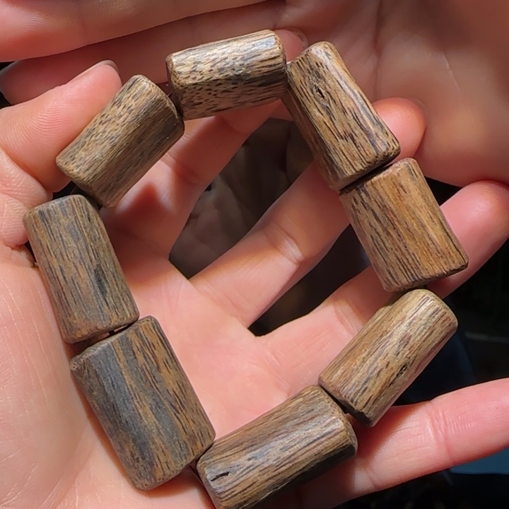 沉香手串汝湖手串31.8克