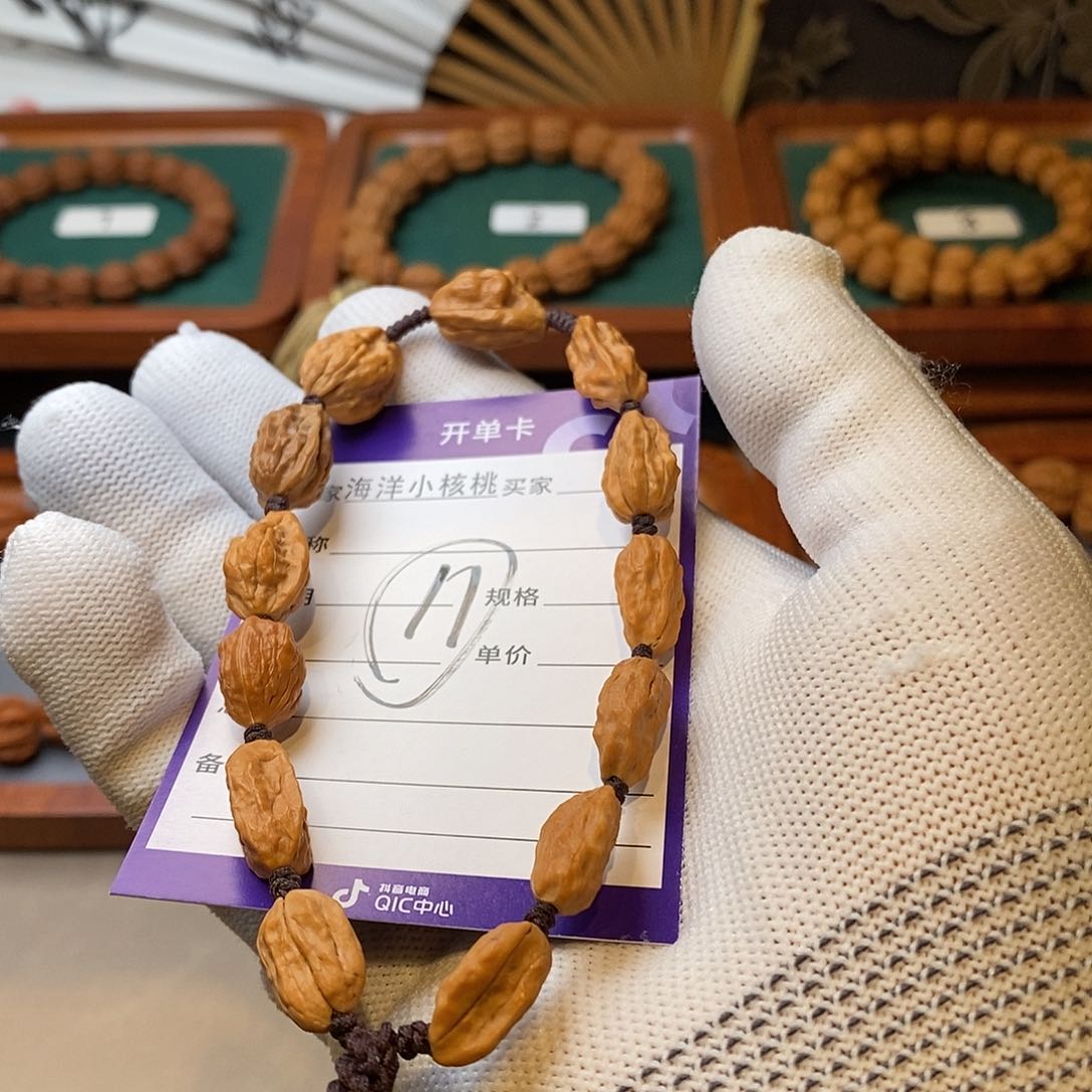 文玩核桃手串金蟾蛤蟆头