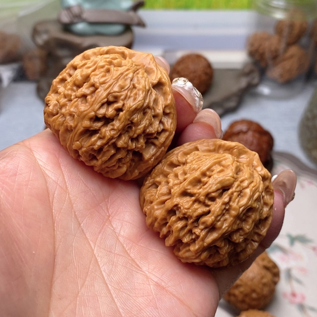 【闪购商品】文玩核桃把件南疆