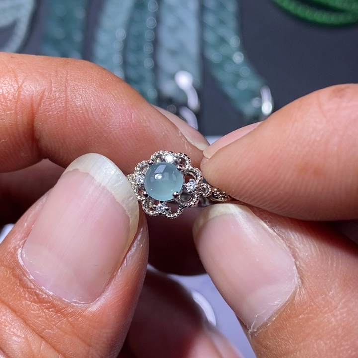 翡翠未镶嵌颈饰天然翡翠