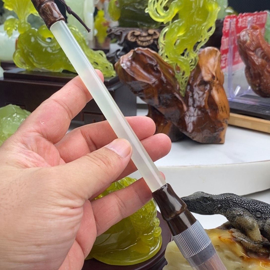 岫玉未镶嵌四大名玉毛笔