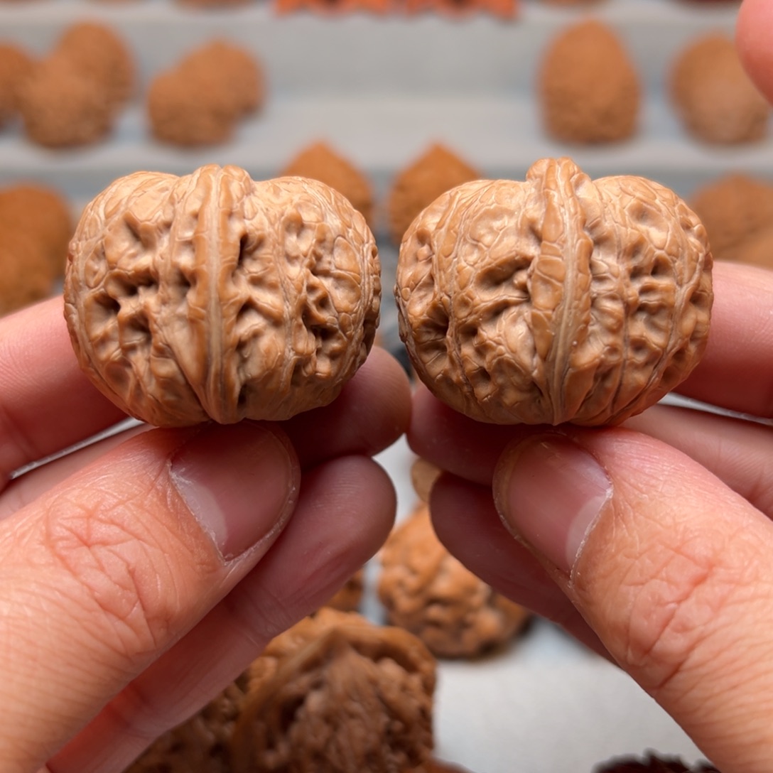 文玩核桃把件38平谷元宝