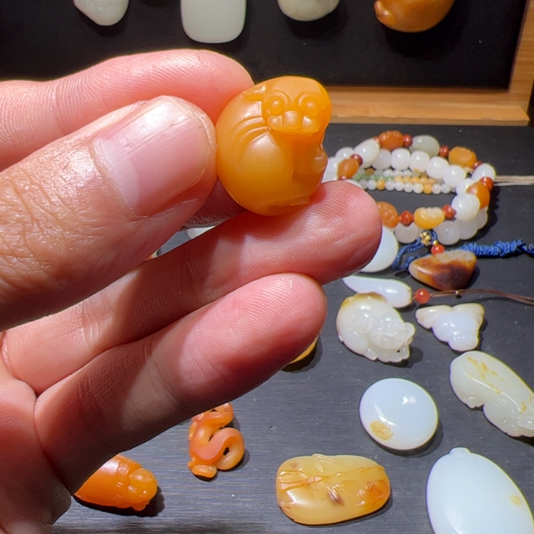 X***o和田玉未镶嵌吊坠(不含链)