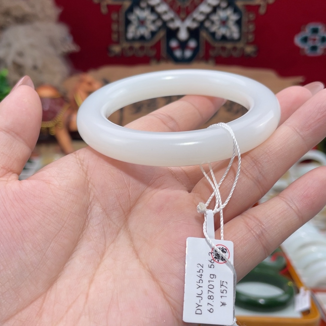 未镶嵌手镯和田玉胖圆和田玉手镯