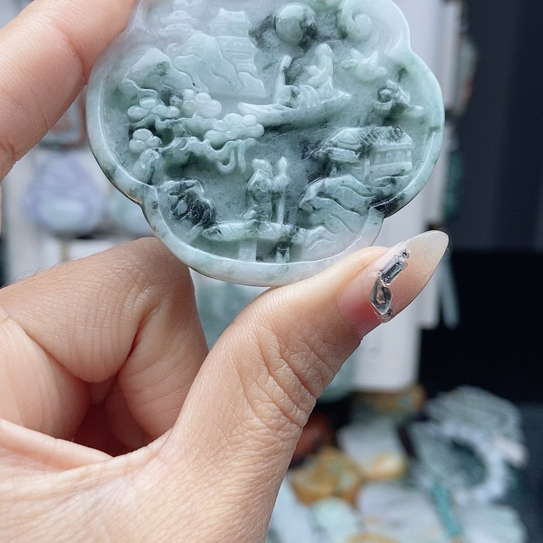 翡翠颈饰未镶嵌翡翠